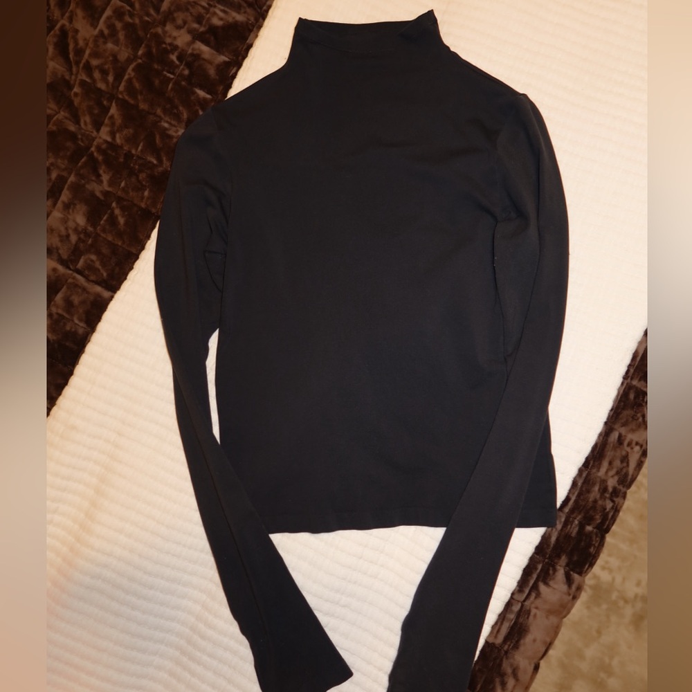 Skims Black Top